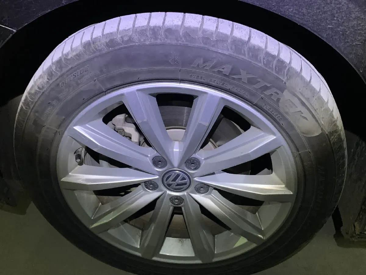 2018 Volkswagen Magotan 1.8T 180HP L4 7DCT,autocango,china used car exporter,china ev exporter,chinese used car exporter,chinese used ev exporter