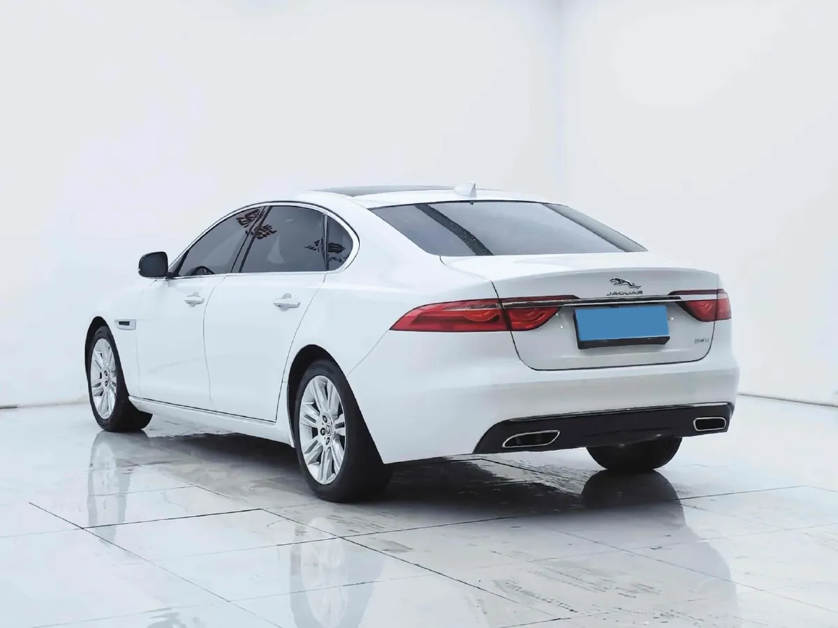 2018 Jaguar XFL 2.0T 200HP L4 8AT,autocango,china used car exporter,china ev exporter,chinese used car exporter,chinese used ev exporter