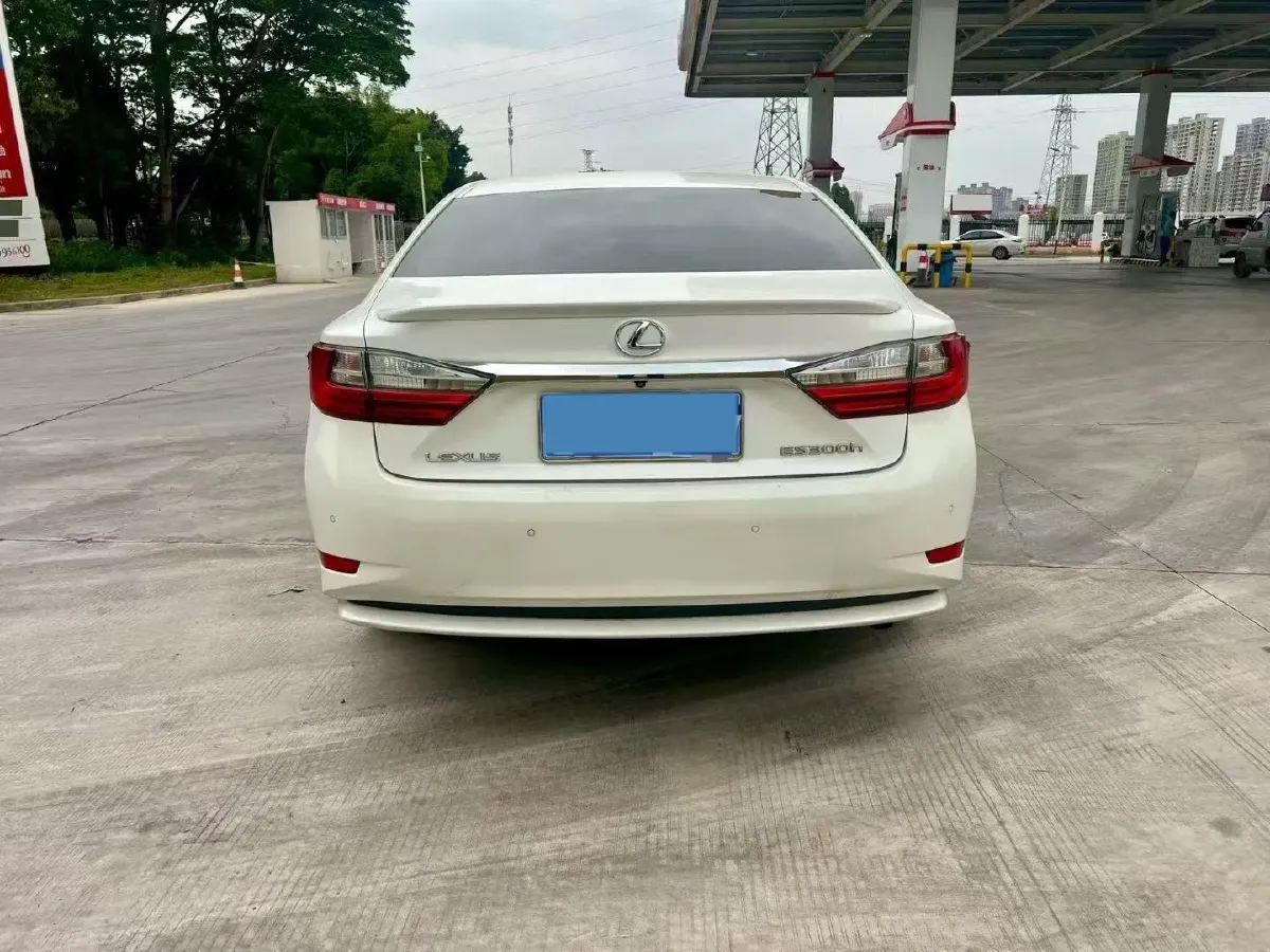2015 Lexus ES 2.0L 167HP L4 6AT,autocango,china used car exporter,china ev exporter,chinese used car exporter,chinese used ev exporter