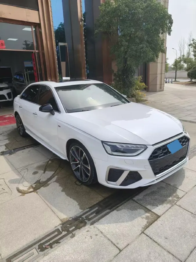 2020 Audi A4L 2.0T 252HP L4 7DCT,autocango,china used car exporter,china ev exporter,chinese used car exporter,chinese used ev exporter