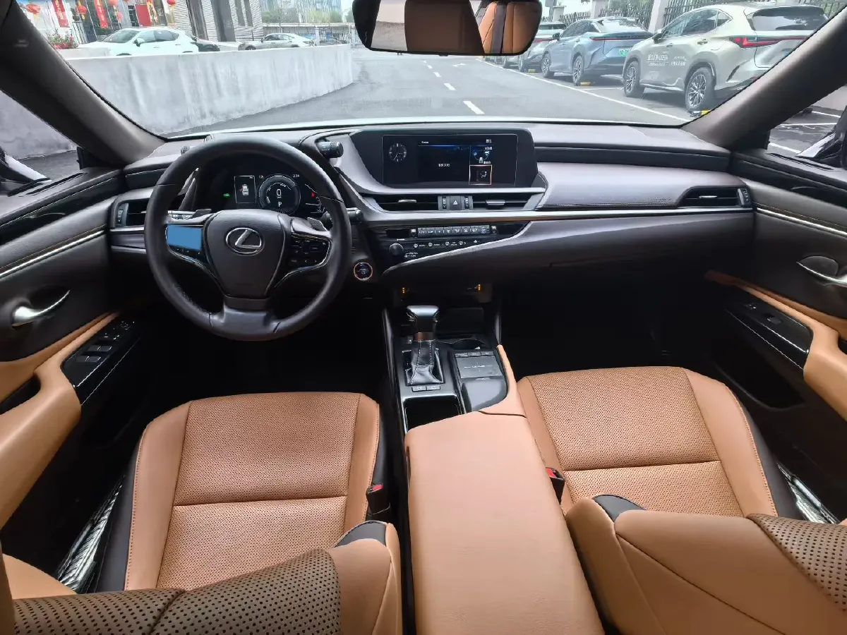 2020 Lexus ES 2.5L 178HP L4 E-CVT Hybrid,autocango,china used car exporter,china ev exporter,chinese used car exporter,chinese used ev exporter