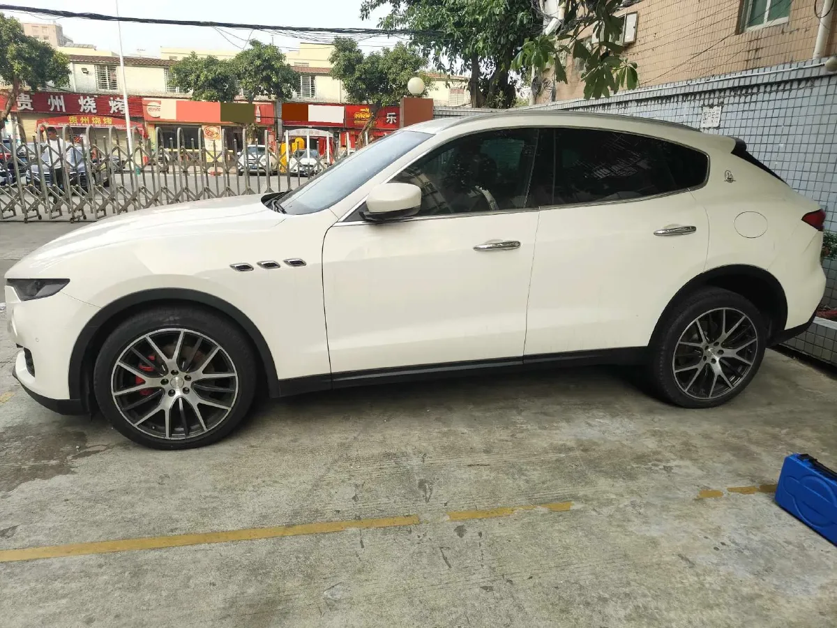 2018 Maserati Levante 3.0T 350HP V6 8AT,autocango,china used car exporter,china ev exporter,chinese used car exporter,chinese used ev exporter