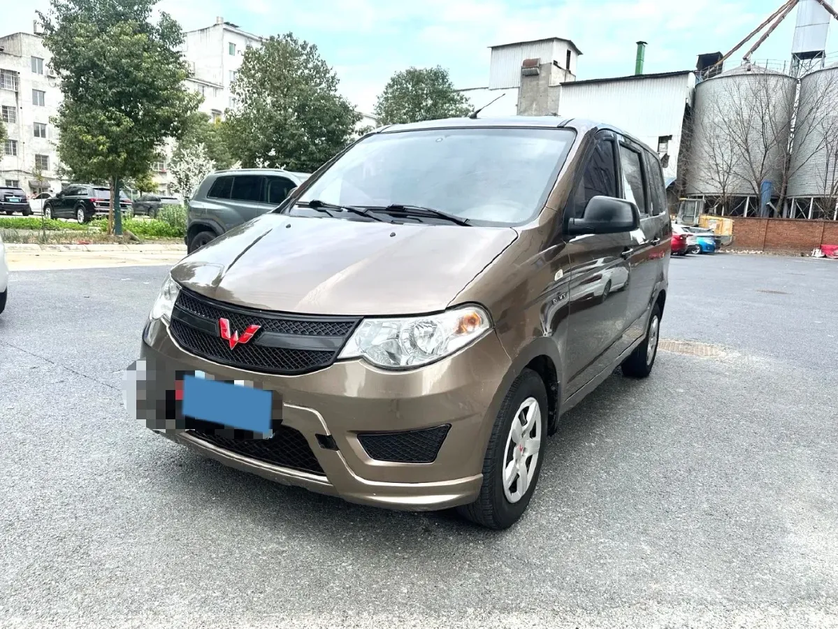2015 WuLing HongGuang 1.5L 112HP L4 5MT,autocango,china used car exporter,china ev exporter,chinese used car exporter,chinese used ev exporter