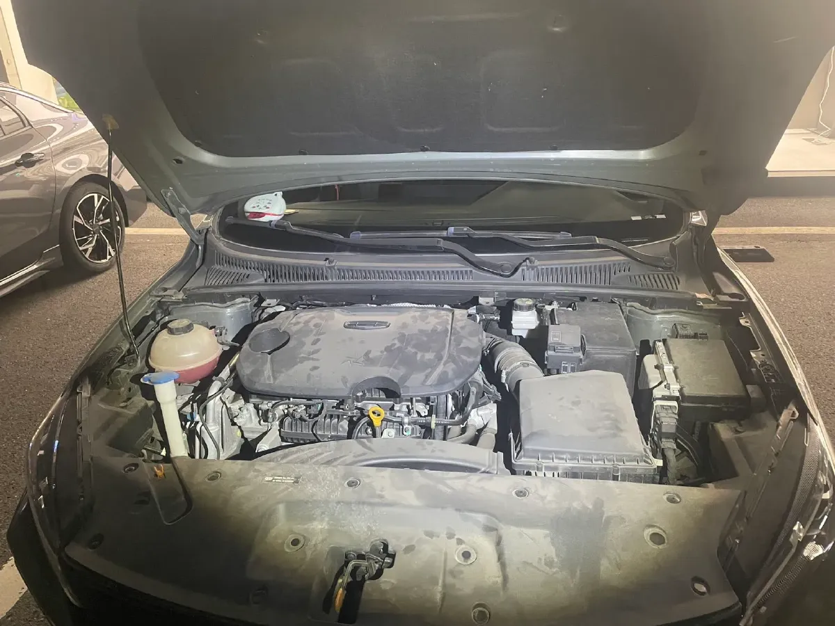 2022 Geely Binray 1.5T 181HP L4 7DCT,autocango,china used car exporter,china ev exporter,chinese used car exporter,chinese used ev exporter