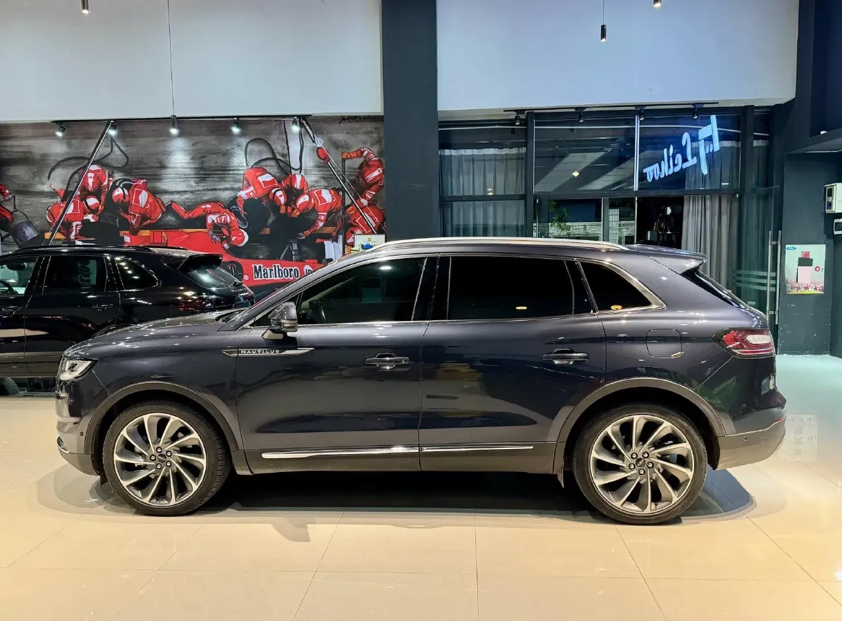 2022 Lincoln Nautilus 2.7T 322HP V6 8AT,autocango,china used car exporter,china ev exporter,chinese used car exporter,chinese used ev exporter