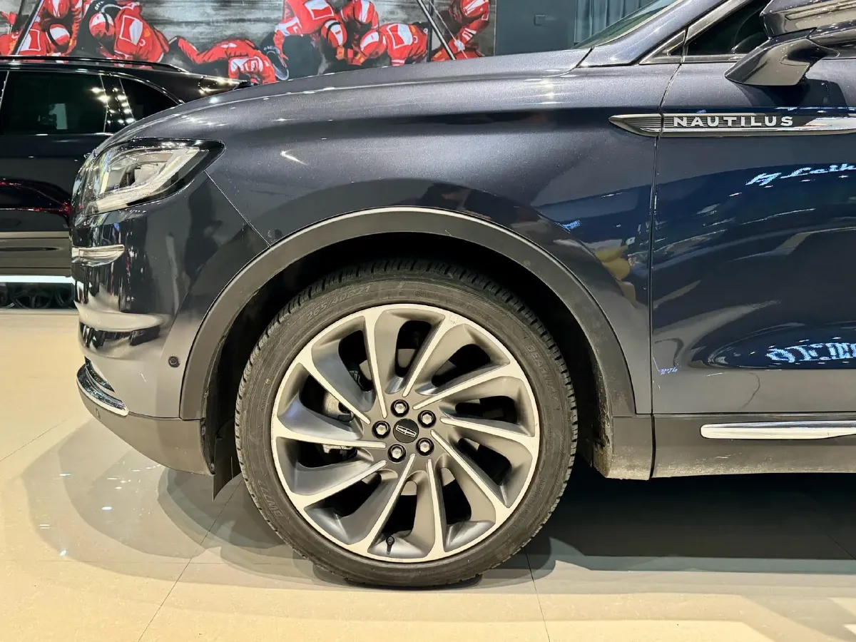 2022 Lincoln Nautilus 2.7T 322HP V6 8AT,autocango,china used car exporter,china ev exporter,chinese used car exporter,chinese used ev exporter