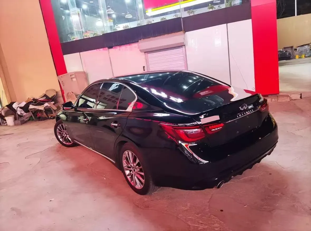 2018 Jeep Grand Commander 2.0T 265HP L4 9AT,autocango,china used car exporter,china ev exporter,chinese used car exporter,chinese used ev exporter