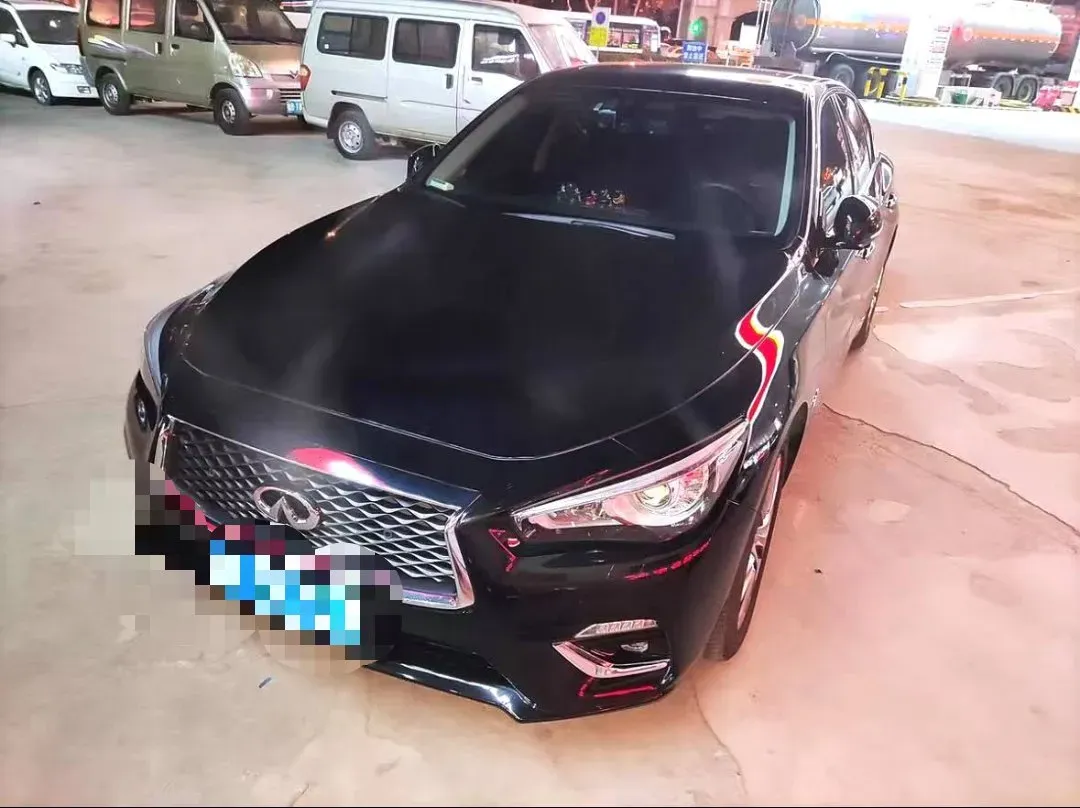 2018 Jeep Grand Commander 2.0T 265HP L4 9AT,autocango,china used car exporter,china ev exporter,chinese used car exporter,chinese used ev exporter