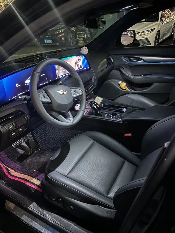 2025 Cadillac CT5 2.0T 237HP L4 10AT,autocango,china used car exporter,china ev exporter,chinese used car exporter,chinese used ev exporter