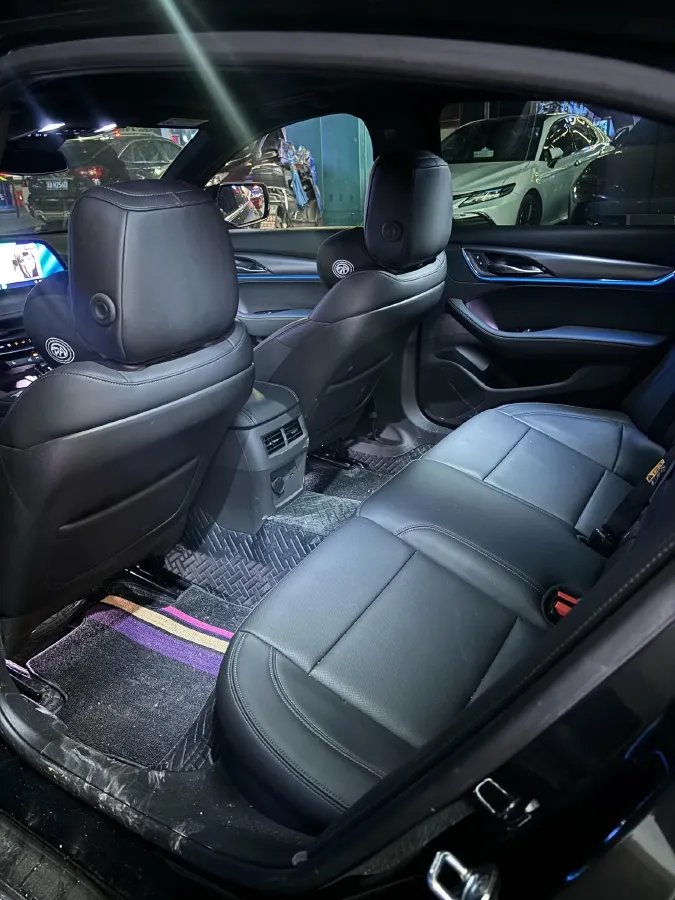 2025 Cadillac CT5 2.0T 237HP L4 10AT,autocango,china used car exporter,china ev exporter,chinese used car exporter,chinese used ev exporter