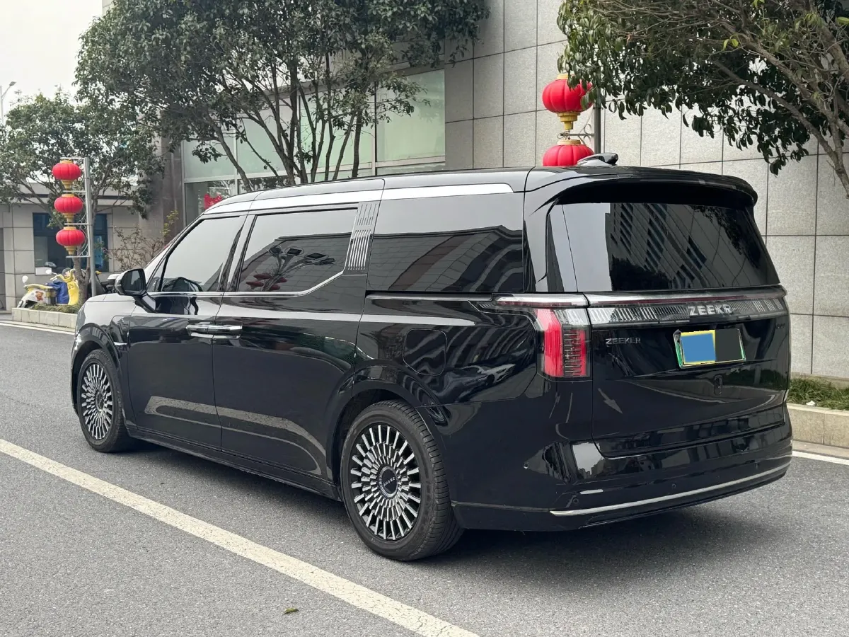 2022 Zeekr 009 BEV 116KWH,autocango,china used car exporter,china ev exporter,chinese used car exporter,chinese used ev exporter