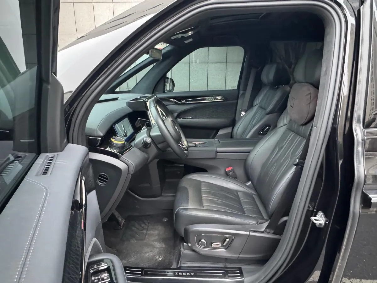 2022 Zeekr 009 BEV 116KWH,autocango,china used car exporter,china ev exporter,chinese used car exporter,chinese used ev exporter