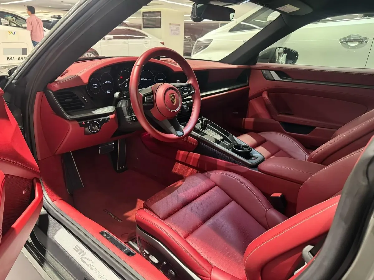 2022 Porsche 911 3.0T 385HP H6 8DCT,autocango,china used car exporter,china ev exporter,chinese used car exporter,chinese used ev exporter