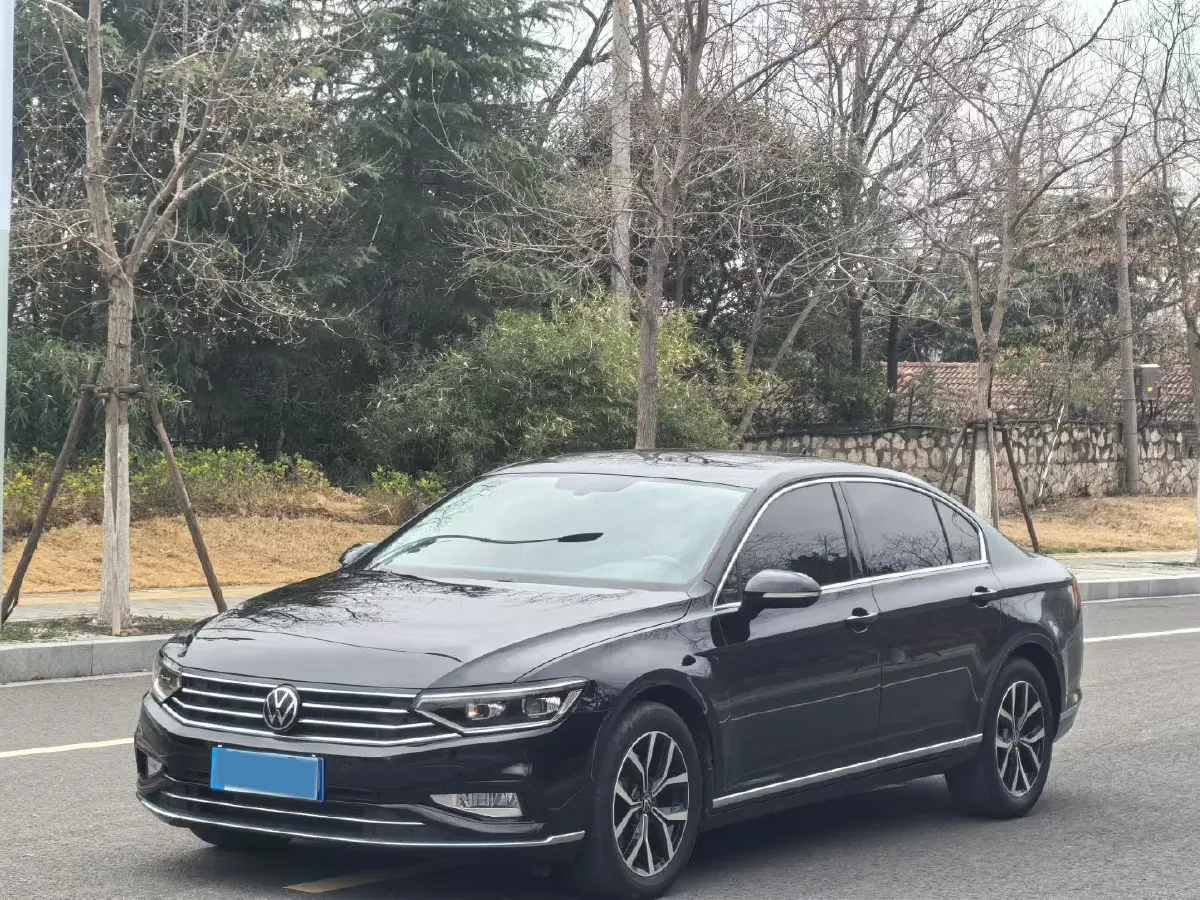 2020 Volkswagen Magotan 2.0T 186HP L4 7DCT,autocango,china used car exporter,china ev exporter,chinese used car exporter,chinese used ev exporter
