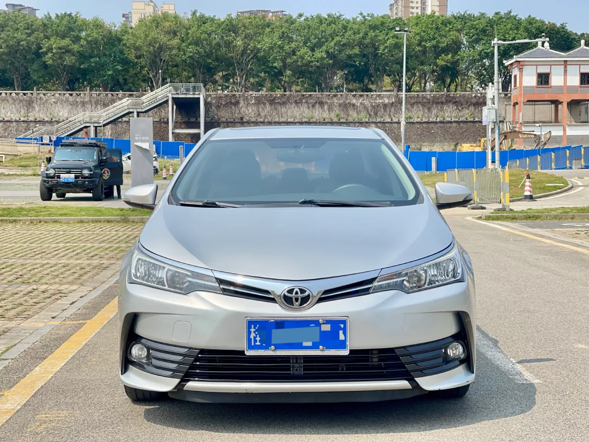 2017 Toyota Corolla 1.2T 116HP L4 CVT,autocango,china used car exporter,china ev exporter,chinese used car exporter,chinese used ev exporter