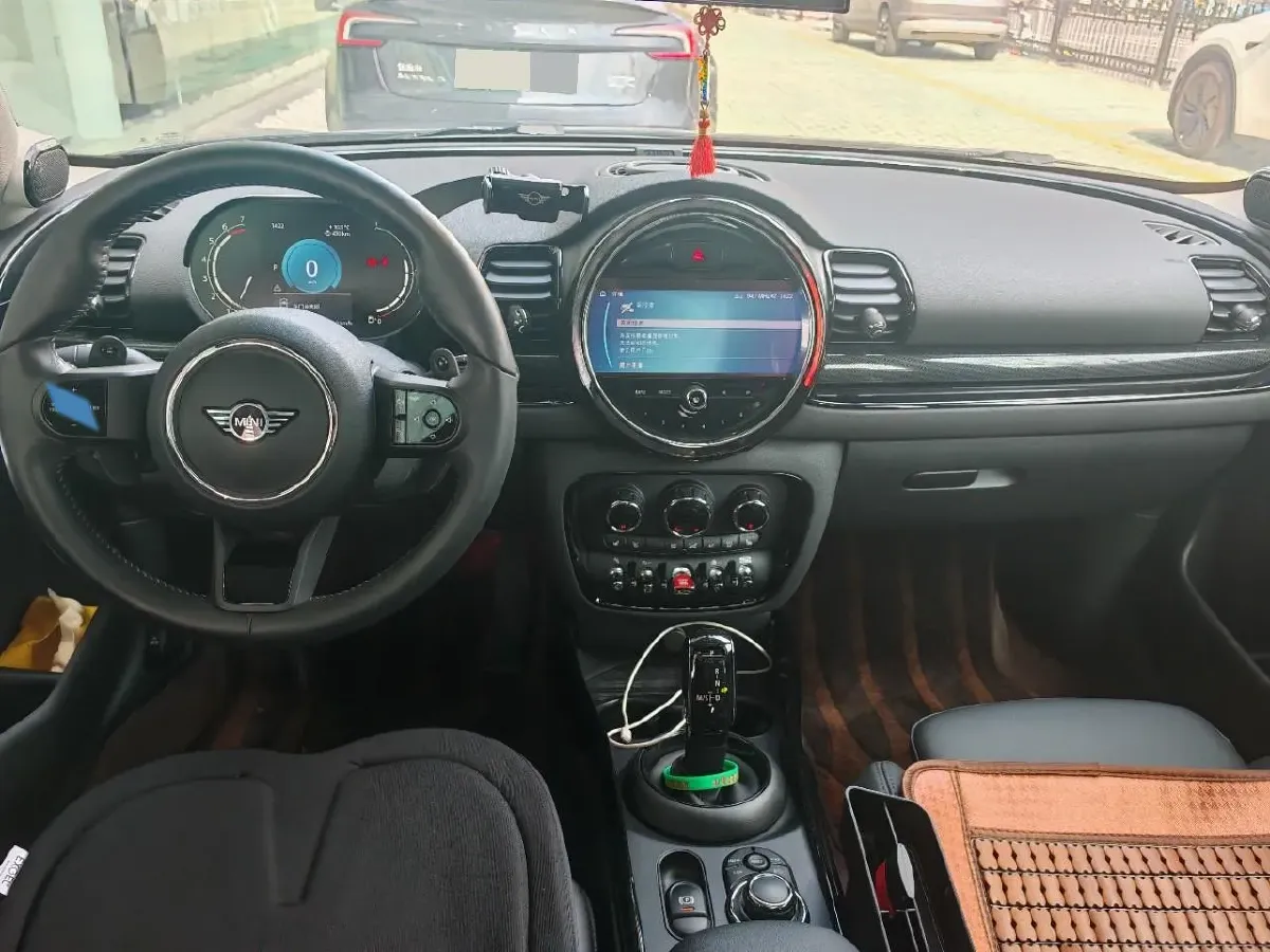 2022 MINI CLUBMAN 2.0T 192HP L4 7DCT,autocango,china used car exporter,china ev exporter,chinese used car exporter,chinese used ev exporter