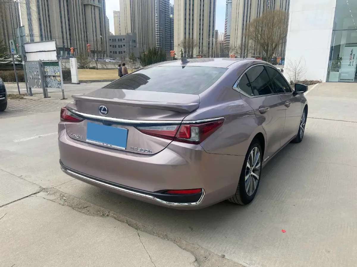 2020 Lexus ES 2.5L 178HP L4 E-CVT Hybrid,autocango,china used car exporter,china ev exporter,chinese used car exporter,chinese used ev exporter