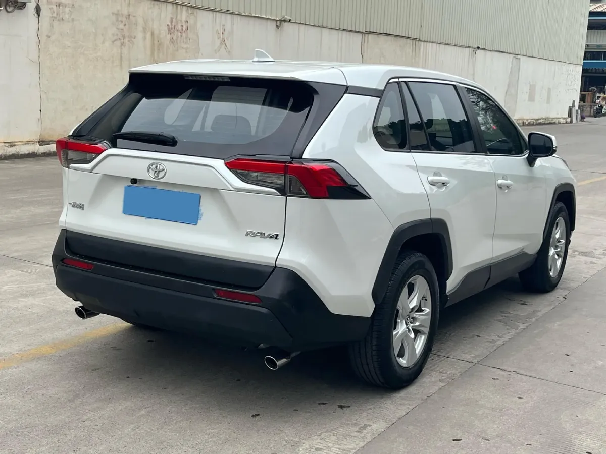 2022 Toyota RAV4 2.0L 171HP L4 CVT,autocango,china used car exporter,china ev exporter,chinese used car exporter,chinese used ev exporter