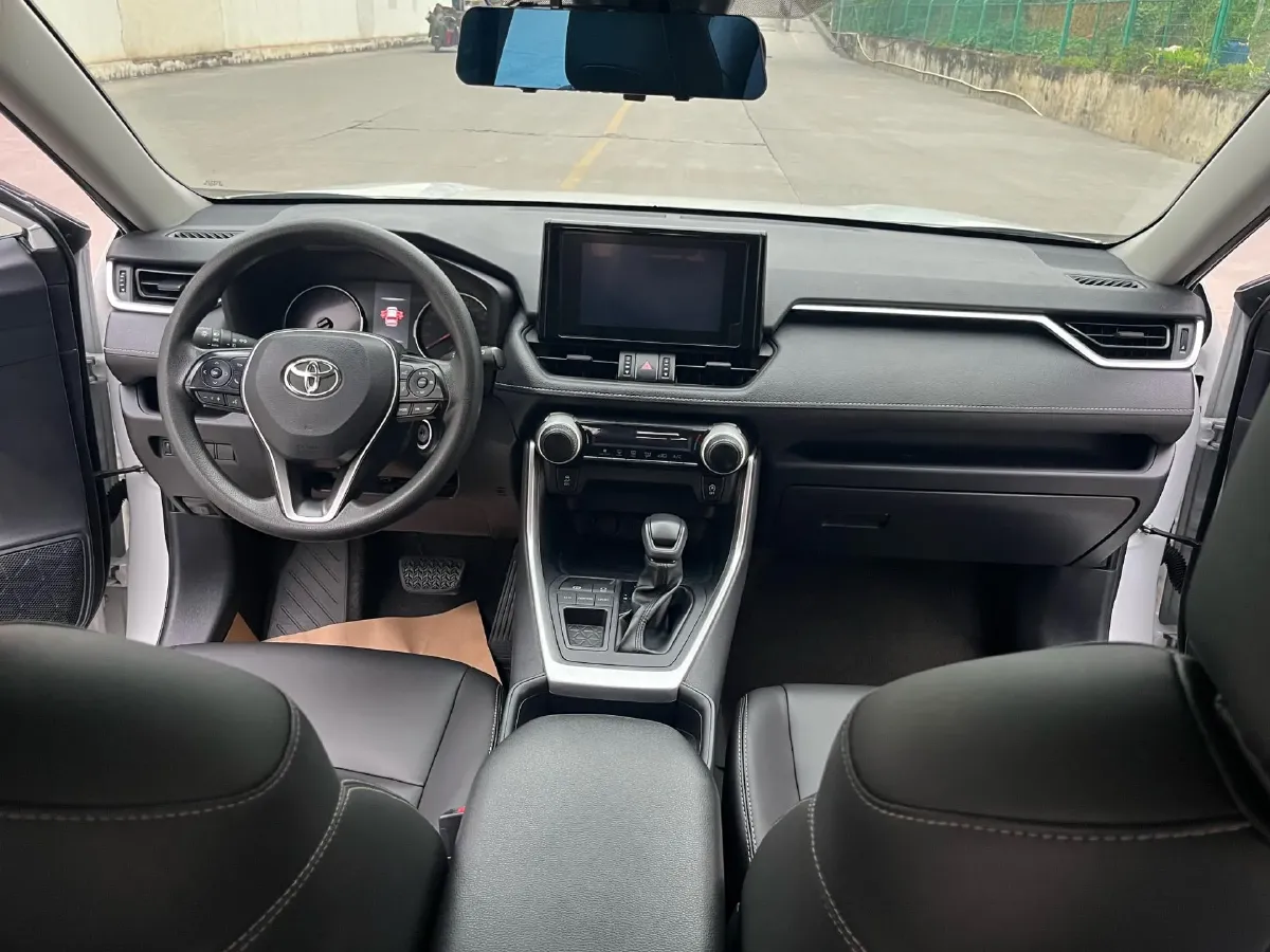 2022 Toyota RAV4 2.0L 171HP L4 CVT,autocango,china used car exporter,china ev exporter,chinese used car exporter,chinese used ev exporter