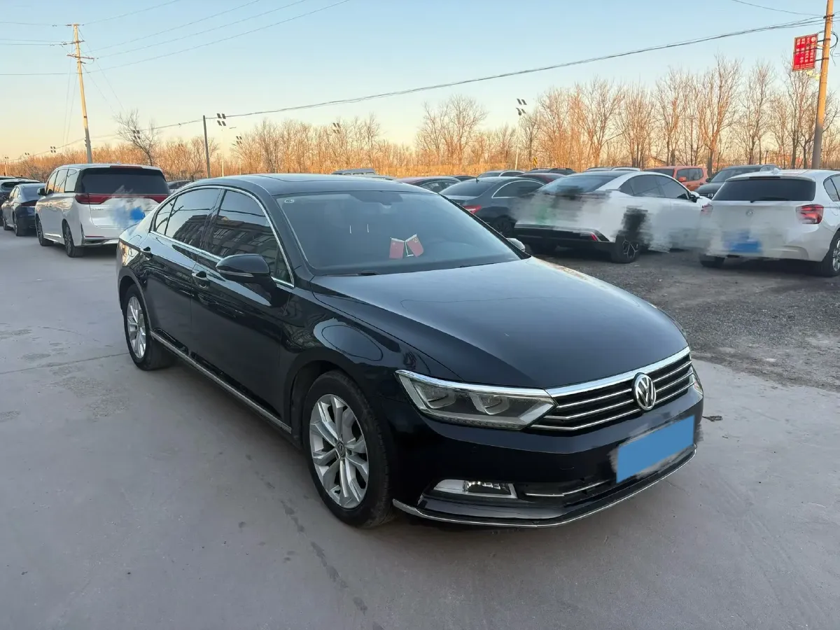 2018 Volkswagen Magotan 1.8T 180HP L4 7DCT,autocango,china used car exporter,china ev exporter,chinese used car exporter,chinese used ev exporter