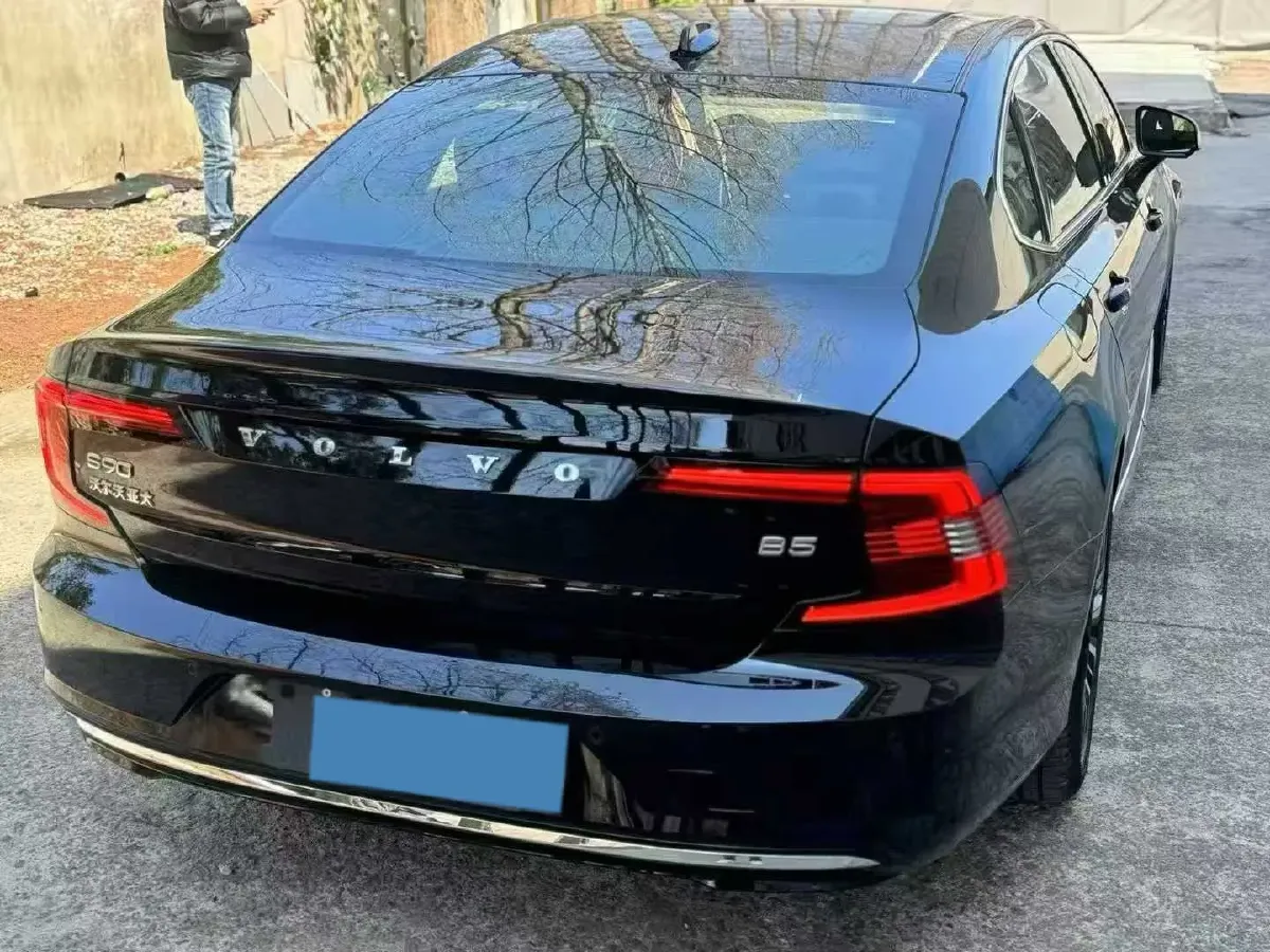 2025 Volvo S90 2.0T 250HP L4 8AT,autocango,china used car exporter,china ev exporter,chinese used car exporter,chinese used ev exporter