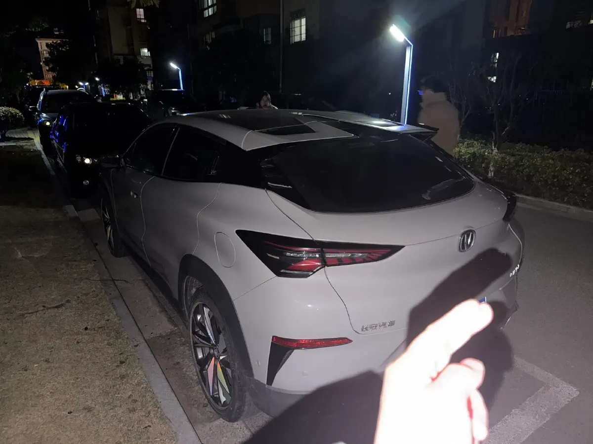 2020 ChangAn UNI-T 1.5T 180HP L4 7DCT,autocango,china used car exporter,china ev exporter,chinese used car exporter,chinese used ev exporter