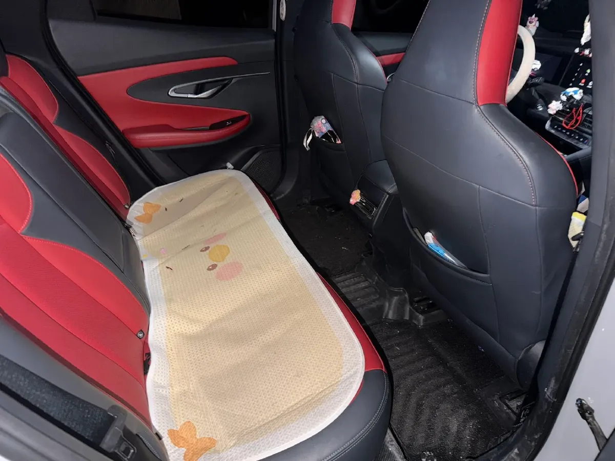 2020 ChangAn UNI-T 1.5T 180HP L4 7DCT,autocango,china used car exporter,china ev exporter,chinese used car exporter,chinese used ev exporter