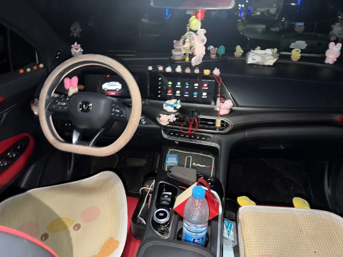 2020 ChangAn UNI-T 1.5T 180HP L4 7DCT,autocango,china used car exporter,china ev exporter,chinese used car exporter,chinese used ev exporter