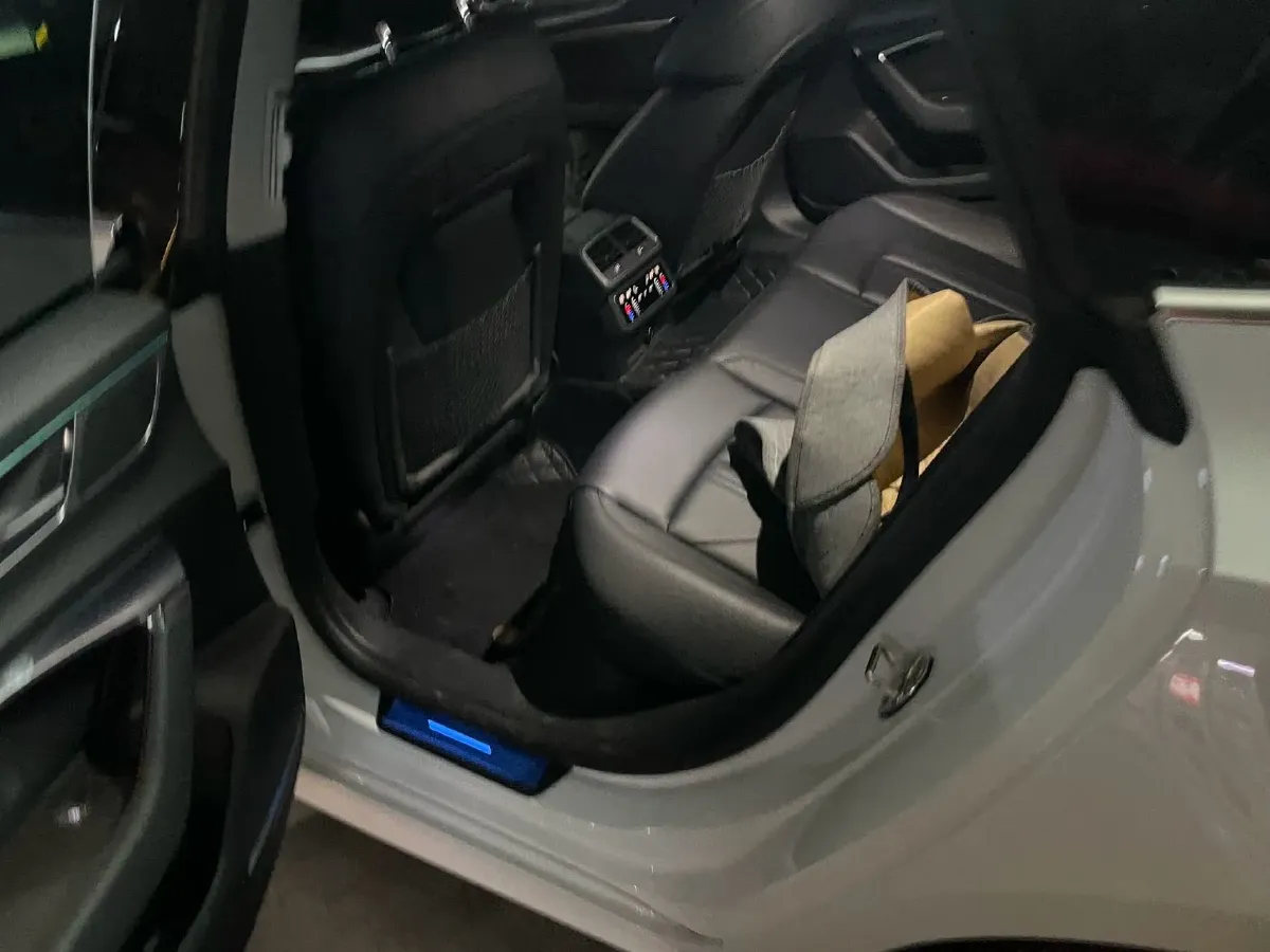 2023 Audi A7 2.0T 265HP L4 7DCT,autocango,china used car exporter,china ev exporter,chinese used car exporter,chinese used ev exporter