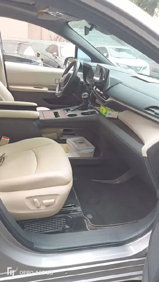 2023 Toyota Sienna 2.5L 189HP L4 E-CVT Hybrid,autocango,china used car exporter,china ev exporter,chinese used car exporter,chinese used ev exporter