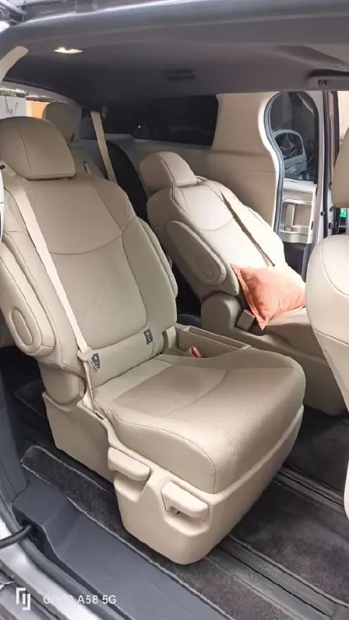 2023 Toyota Sienna 2.5L 189HP L4 E-CVT Hybrid,autocango,china used car exporter,china ev exporter,chinese used car exporter,chinese used ev exporter