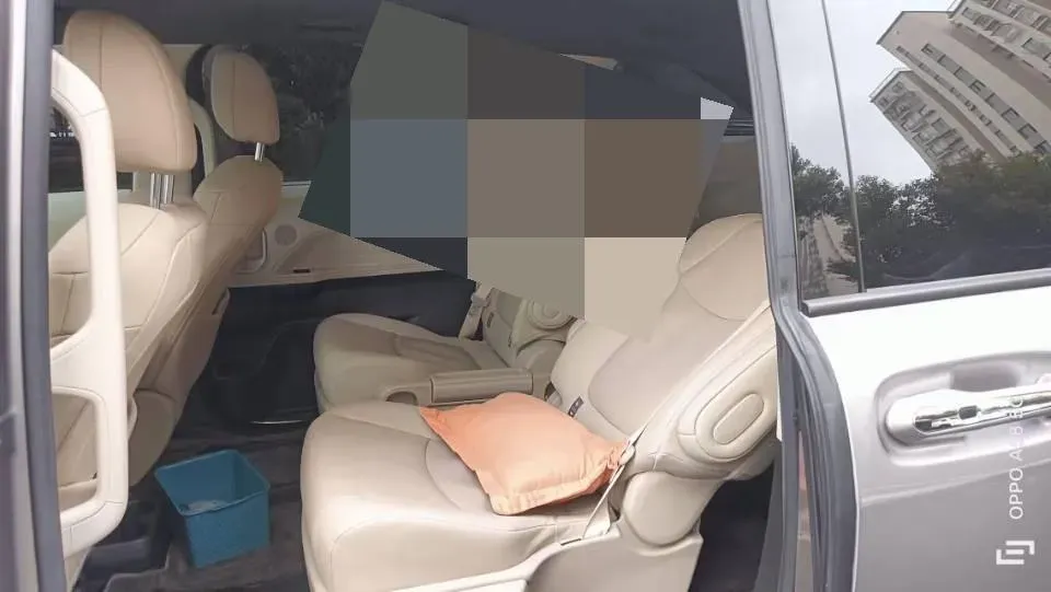 2023 Toyota Sienna 2.5L 189HP L4 E-CVT Hybrid,autocango,china used car exporter,china ev exporter,chinese used car exporter,chinese used ev exporter