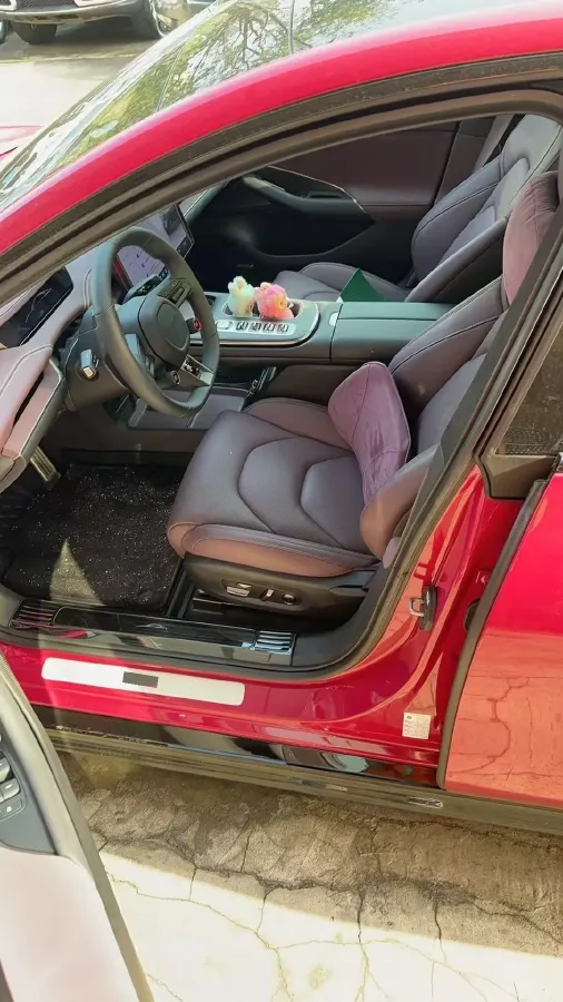 2024 MI SU7 BEV 101KWH,autocango,china used car exporter,china ev exporter,chinese used car exporter,chinese used ev exporter