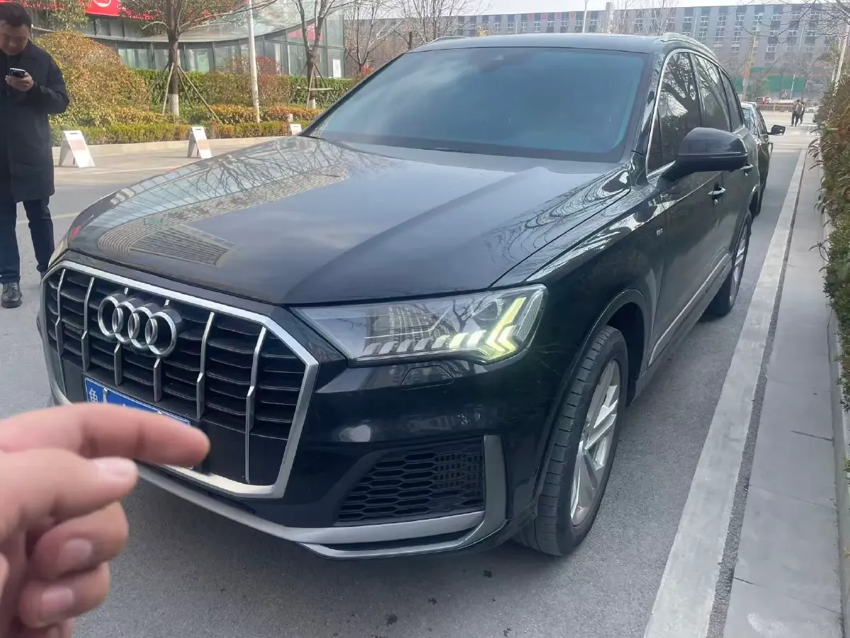2021 Audi Q7 3.0T 340HP V6 8AT,autocango,china used car exporter,china ev exporter,chinese used car exporter,chinese used ev exporter