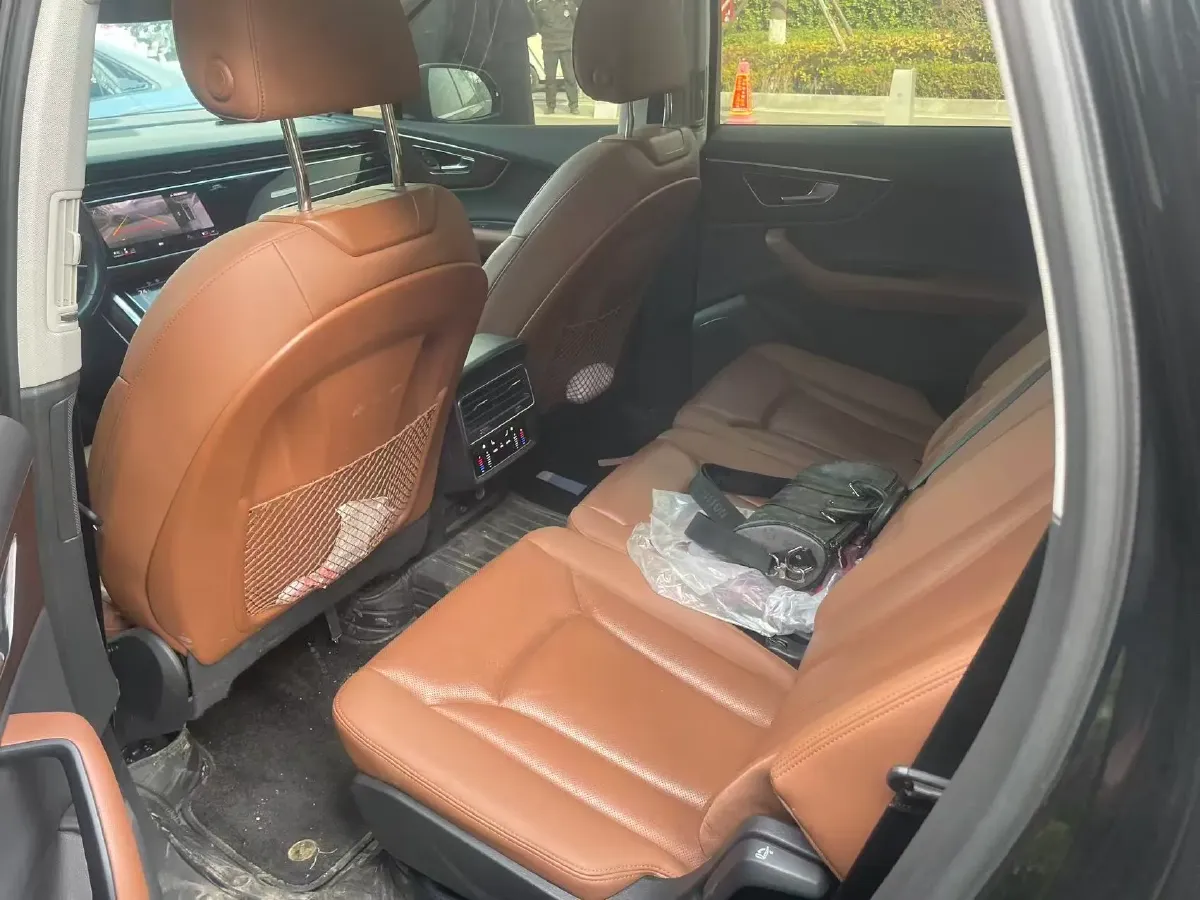 2021 Audi Q7 3.0T 340HP V6 8AT,autocango,china used car exporter,china ev exporter,chinese used car exporter,chinese used ev exporter