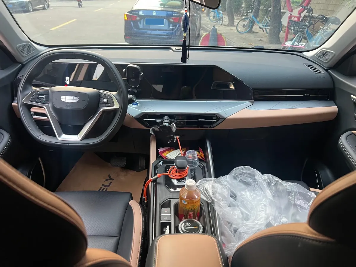 2024 Geely OkavangoPRO 1.5T 181HP L4 7DCT,autocango,china used car exporter,china ev exporter,chinese used car exporter,chinese used ev exporter