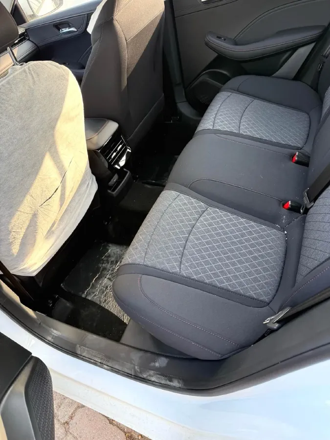 2023 Roewe i5 1.5L 129HP L4 5MT,autocango,china used car exporter,china ev exporter,chinese used car exporter,chinese used ev exporter