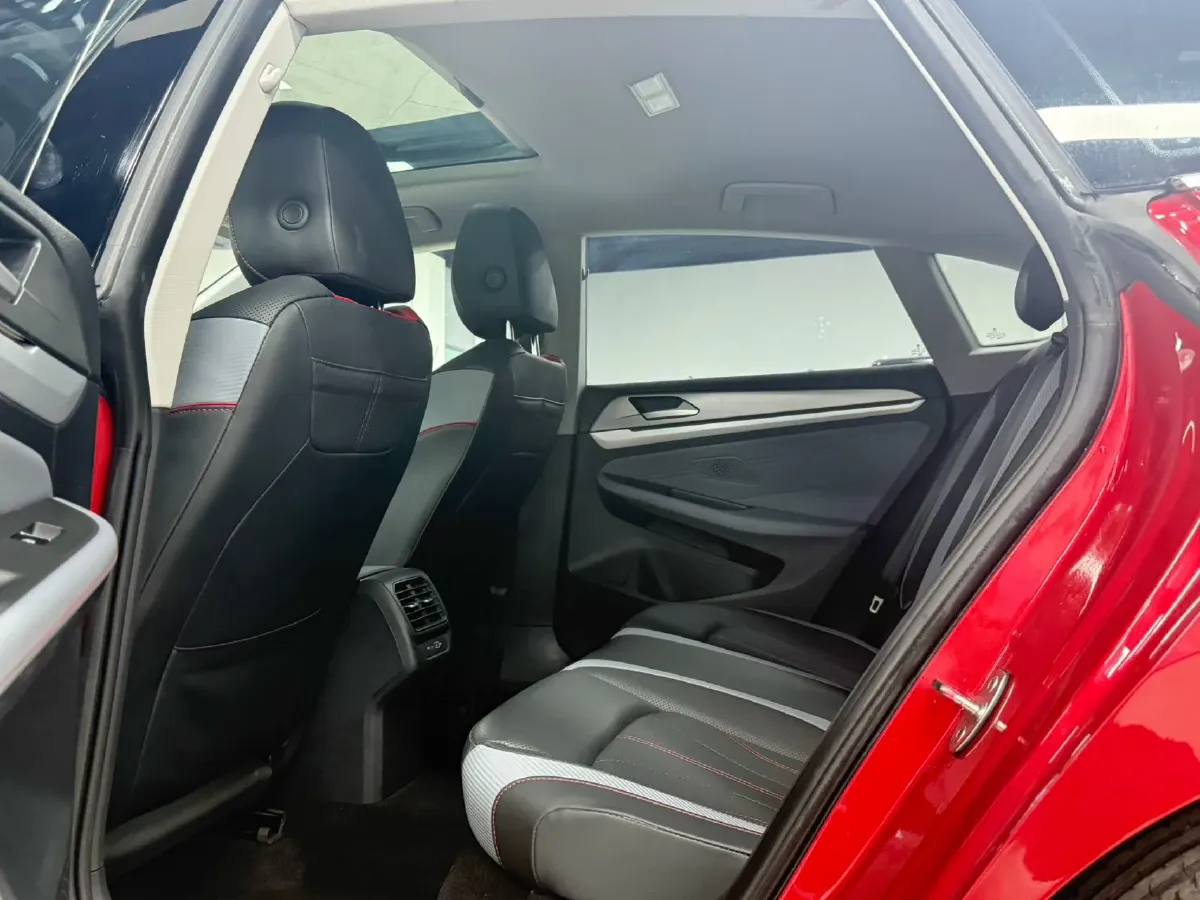 2022 Skoda Superb 2.0T 186HP L4 7DCT,autocango,china used car exporter,china ev exporter,chinese used car exporter,chinese used ev exporter