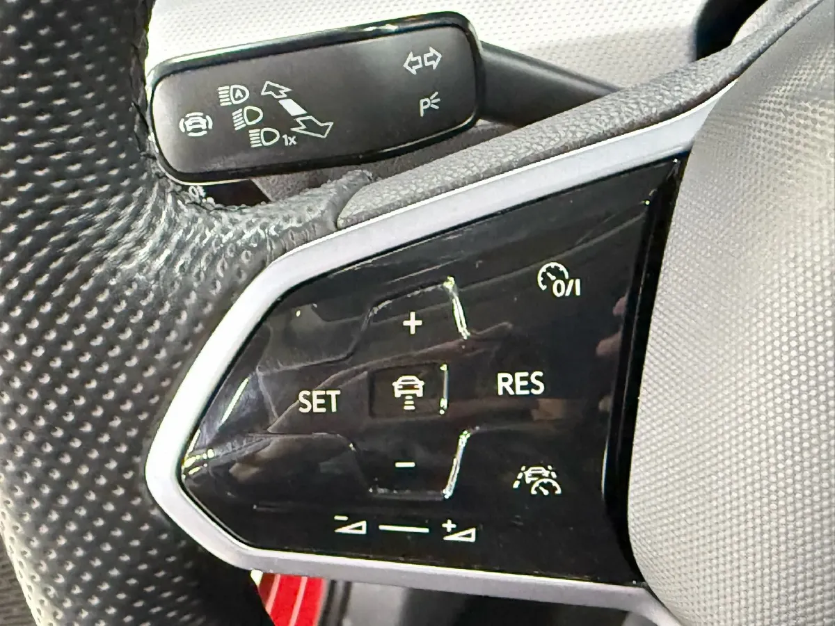 2022 Skoda Superb 2.0T 186HP L4 7DCT,autocango,china used car exporter,china ev exporter,chinese used car exporter,chinese used ev exporter