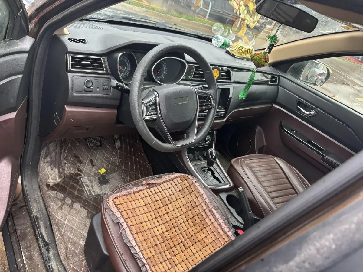 2016 FAW Jumpal A70 1.6L 113HP L4 6AT,autocango,china used car exporter,china ev exporter,chinese used car exporter,chinese used ev exporter