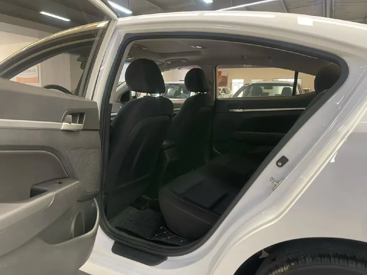 2019 Hyundai Elantra 1.5L 115HP L4 CVT,autocango,china used car exporter,china ev exporter,chinese used car exporter,chinese used ev exporter