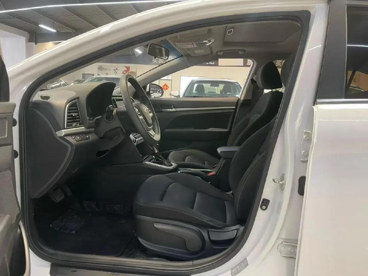 2019 Hyundai Elantra 1.5L 115HP L4 CVT,autocango,china used car exporter,china ev exporter,chinese used car exporter,chinese used ev exporter