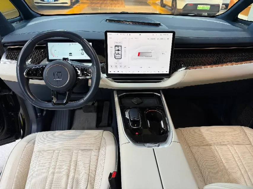 2022 Zeekr 009 BEV 116KWH,autocango,china used car exporter,china ev exporter,chinese used car exporter,chinese used ev exporter