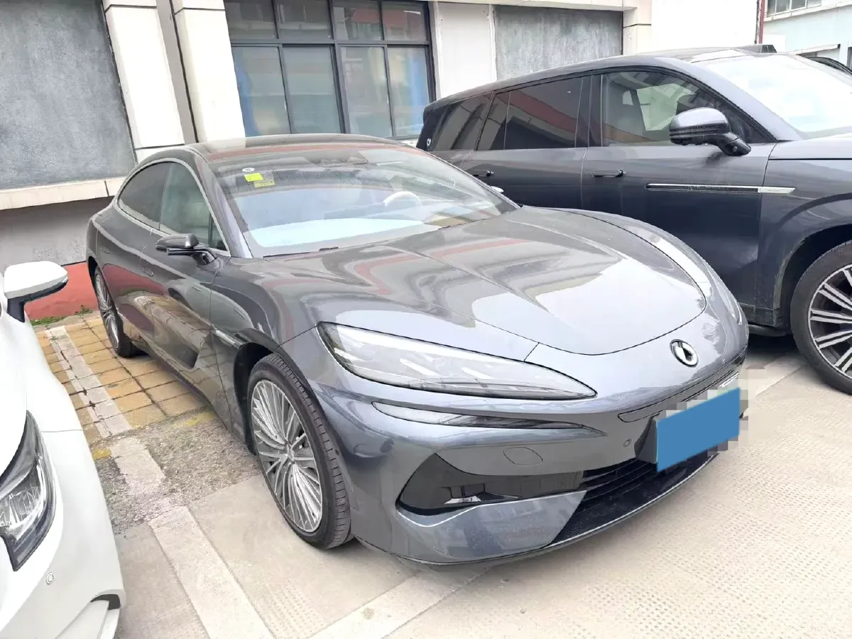 2024 Denza DenzaZ9 2.0T 207HP L4 E-CVT PHEV 38.5KWH,autocango,china used car exporter,china ev exporter,chinese used car exporter,chinese used ev exporter