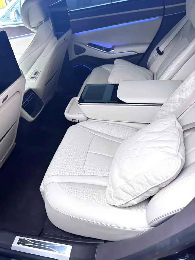 2024 Denza DenzaZ9 2.0T 207HP L4 E-CVT PHEV 38.5KWH,autocango,china used car exporter,china ev exporter,chinese used car exporter,chinese used ev exporter