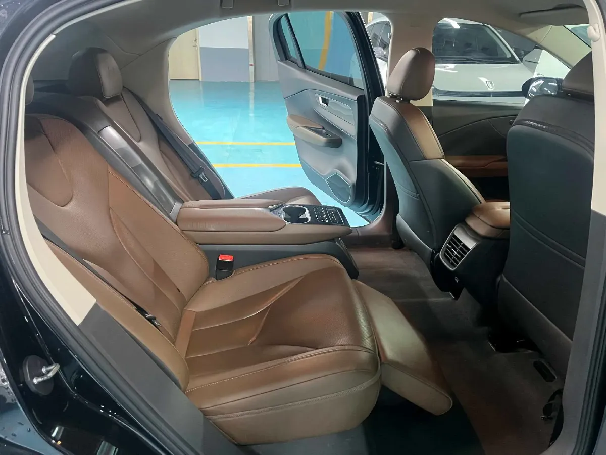 2022 HongQi E-QM5 BEV 56KWH,autocango,china used car exporter,china ev exporter,chinese used car exporter,chinese used ev exporter