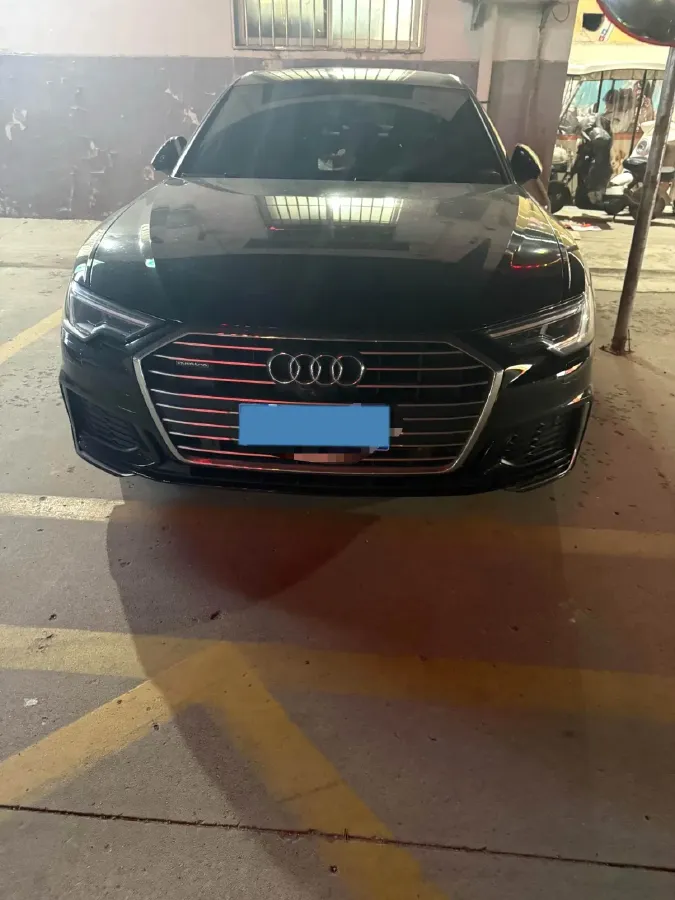 2021 Audi A6L 2.0T 224HP L4 7DCT,autocango,china used car exporter,china ev exporter,chinese used car exporter,chinese used ev exporter