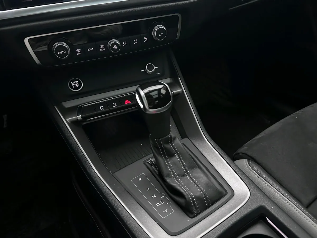 2022 Audi Q3 1.4T 150HP L4 7DCT,autocango,china used car exporter,china ev exporter,chinese used car exporter,chinese used ev exporter