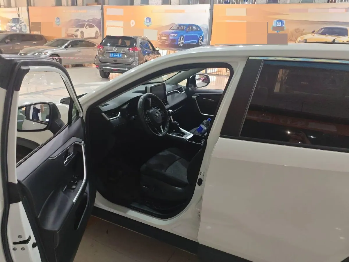 2020 Toyota RAV4 2.0L 171HP L4 CVT,autocango,china used car exporter,china ev exporter,chinese used car exporter,chinese used ev exporter