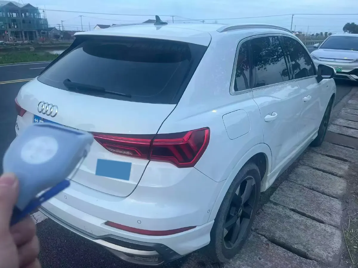 2021 Audi Q3 1.4T 150HP L4 7DCT,autocango,china used car exporter,china ev exporter,chinese used car exporter,chinese used ev exporter